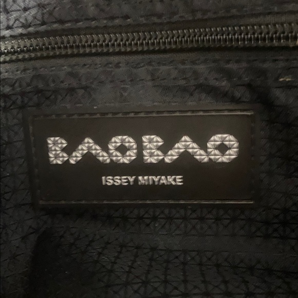 BAO BAO ISSEY MIYAKE Dark Grey Geometric-Panelled Tote Bag - Picture 4 of 7